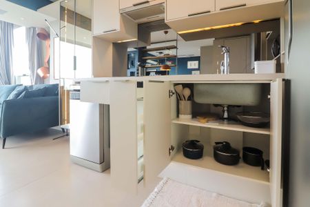 Studio para alugar com 35m², 1 quarto e 1 vaga Studio para alugar com 35m², 1 quarto e 1 vagaUtensílios - Studio