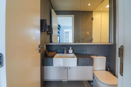 Studio para alugar com 35m², 1 quarto e 1 vaga Studio para alugar com 35m², 1 quarto e 1 vagaBanheiro