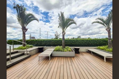 Studio para alugar com 35m², 1 quarto e 1 vaga Studio para alugar com 35m², 1 quarto e 1 vagaÁrea comum - Piscina