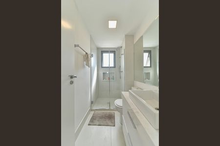 Apartamento à venda com 137m², 3 quartos e 3 vagasBanheiro da Suíte 1