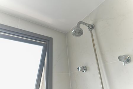 Apartamento à venda com 137m², 3 quartos e 3 vagasBanheiro da Suíte 1