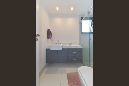 Apartamento à venda com 137m², 3 quartos e 3 vagasBanheiro da Suíte 3