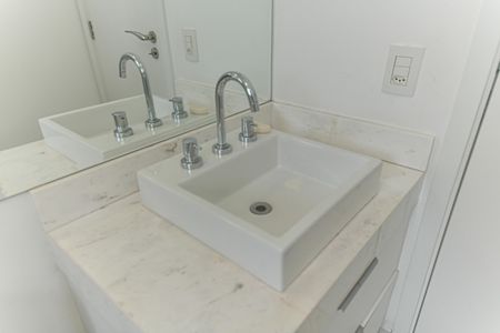 Apartamento à venda com 137m², 3 quartos e 3 vagasBanheiro da Suíte 1