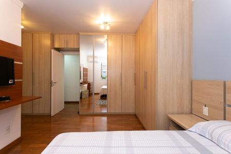 Apartamento para alugar com 192m², 4 quartos e 3 vagas Apartamento para alugar com 192m², 4 quartos e 3 vagasSuíte