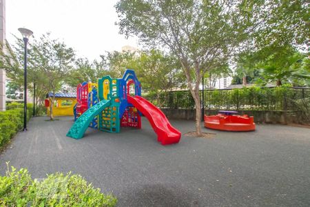 Apartamento para alugar com 192m², 4 quartos e 3 vagas Apartamento para alugar com 192m², 4 quartos e 3 vagasÁrea comum