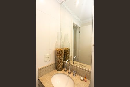 Apartamento para alugar com 192m², 4 quartos e 3 vagas Apartamento para alugar com 192m², 4 quartos e 3 vagasBanheiro 1