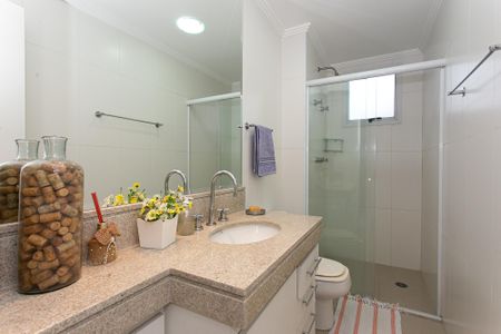 Apartamento para alugar com 192m², 4 quartos e 3 vagas Apartamento para alugar com 192m², 4 quartos e 3 vagasBanheiro 2