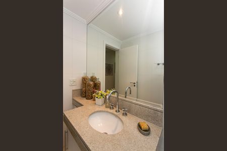 Apartamento para alugar com 192m², 4 quartos e 3 vagas Apartamento para alugar com 192m², 4 quartos e 3 vagasBanheiro 2