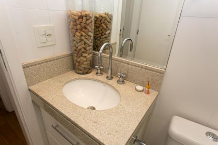 Apartamento para alugar com 192m², 4 quartos e 3 vagas Apartamento para alugar com 192m², 4 quartos e 3 vagasBanheiro 1