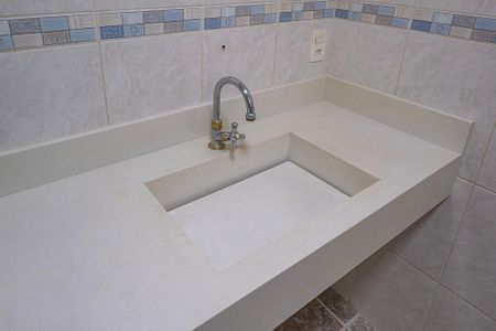 Apartamento para alugar com 82m², 2 quartos e 1 vaga Apartamento para alugar com 82m², 2 quartos e 1 vagaBanheiro Social