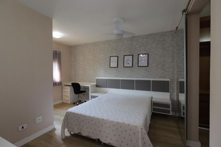 Apartamento à venda com 122m², 3 quartos e 3 vagasSuíte 2