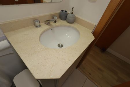 Apartamento à venda com 122m², 3 quartos e 3 vagasBanheiro Social