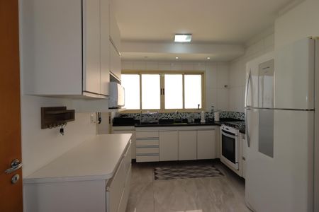 Apartamento à venda com 122m², 3 quartos e 3 vagasCozinha