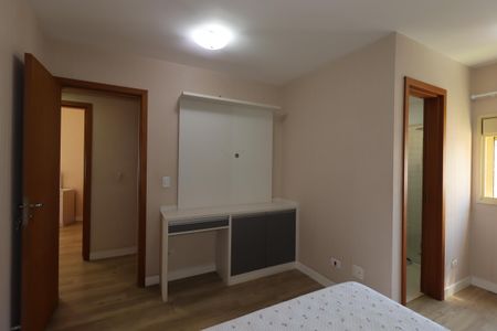 Apartamento à venda com 122m², 3 quartos e 3 vagasSuíte 2