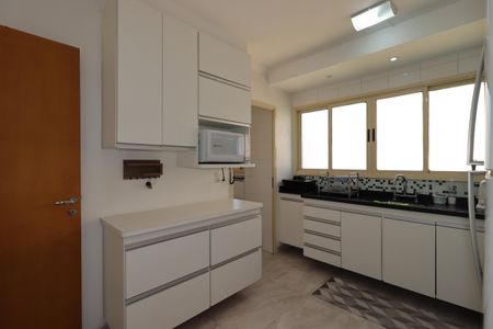 Apartamento à venda com 122m², 3 quartos e 3 vagasCozinha