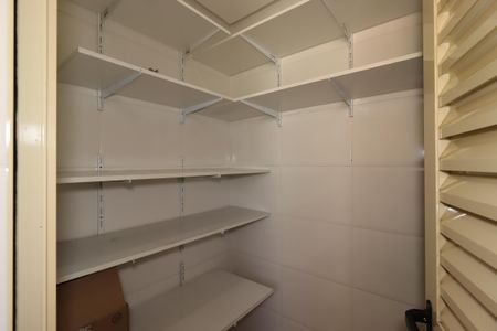 Apartamento à venda com 122m², 3 quartos e 3 vagasÁrea de Serviço - Despensa