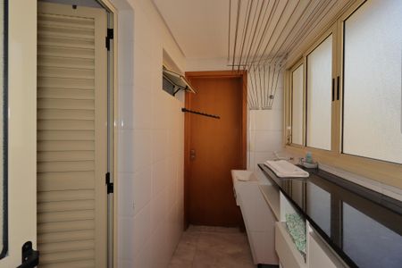 Apartamento à venda com 122m², 3 quartos e 3 vagasÁrea de Serviço