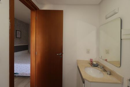 Apartamento à venda com 122m², 3 quartos e 3 vagasBanheiro da Suíte 2