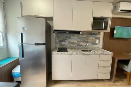 Cozinha - Armários de kitnet/studio para alugar com 1 quarto, 24m² em Jardim São Paulo, São Paulo