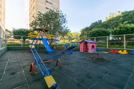 Apartamento para alugar com 60m², 2 quartos e 1 vaga Apartamento para alugar com 60m², 2 quartos e 1 vagaÁrea comum - Playground