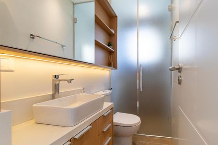 Apartamento para alugar com 92m², 2 quartos e 2 vagasBanheiro da Suíte