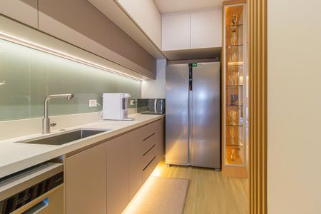 Apartamento para alugar com 92m², 2 quartos e 2 vagasCozinha - Armários