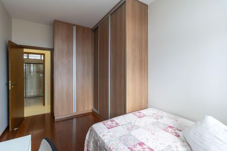 Quarto 1 de apartamento à venda com 3 quartos, 120m² em Itapoã, Belo Horizonte