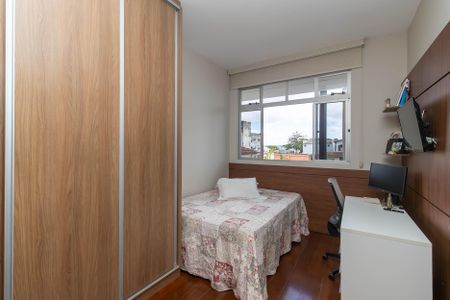 Apartamento à venda com 120m², 3 quartos e 2 vagasQuarto 1