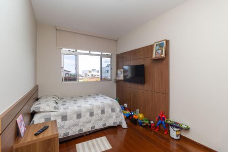 Apartamento à venda com 120m², 3 quartos e 2 vagasQuarto 2