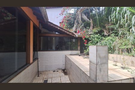 Casa para alugar com 474m², 2 quartos e 4 vagas