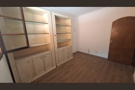 Casa para alugar com 474m², 2 quartos e 4 vagas