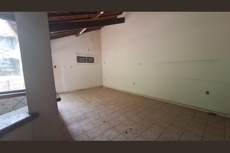 Casa para alugar com 474m², 2 quartos e 4 vagas