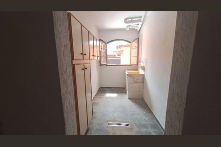 Casa para alugar com 474m², 2 quartos e 4 vagas
