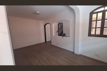 Casa para alugar com 474m², 2 quartos e 4 vagas