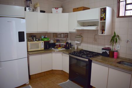 Casa para alugar com 250m², 3 quartos e 3 vagasCozinha