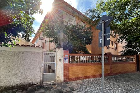 Apartamento para alugar com 70m², 2 quartos e 1 vagaFachada