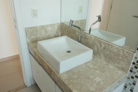 Apartamento para alugar com 70m², 2 quartos e 1 vagaBanheiro