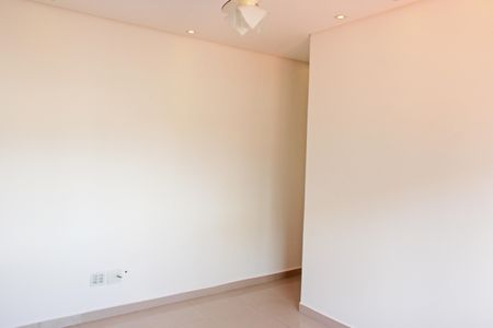 Apartamento para alugar com 70m², 2 quartos e 1 vagaSala