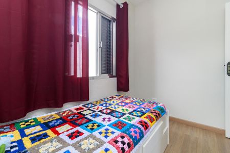 Casa à venda com 213m², 4 quartos e 4 vagasQuarto 2