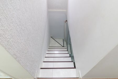 Casa à venda com 213m², 4 quartos e 4 vagasEscada