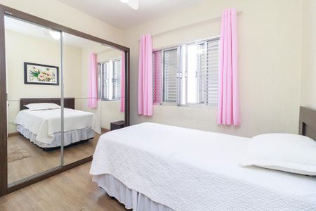 Casa à venda com 213m², 4 quartos e 4 vagasQuarto 3