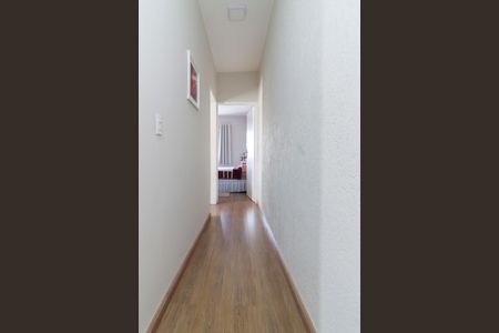 Casa à venda com 213m², 4 quartos e 4 vagasCorredor