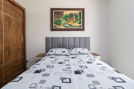 Casa à venda com 213m², 4 quartos e 4 vagasQuarto 4