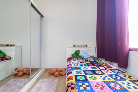 Casa à venda com 213m², 4 quartos e 4 vagasQuarto 2