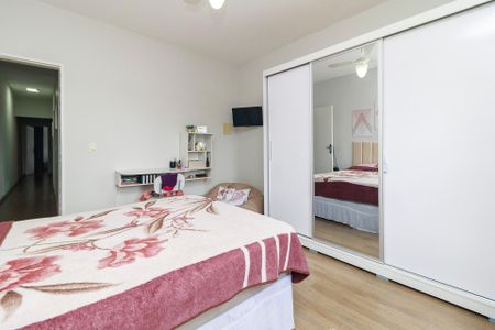 Casa à venda com 213m², 4 quartos e 4 vagasQuarto 1