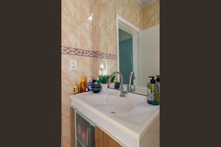 Casa à venda com 213m², 4 quartos e 4 vagasBanheiro 2