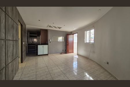Sala de apartamento para alugar com 2 quartos, 40m² em Vila Mazzei, Santo André