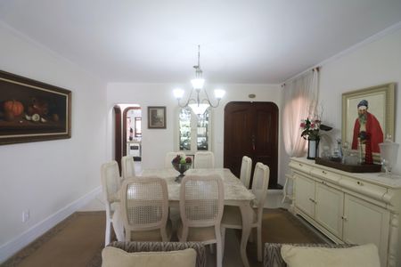 Apartamento para alugar com 183m², 4 quartos e 2 vagasSala