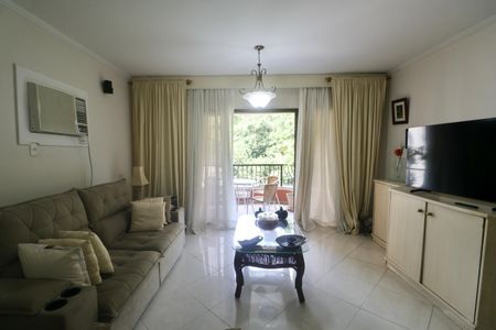 Apartamento para alugar com 183m², 4 quartos e 2 vagasSala