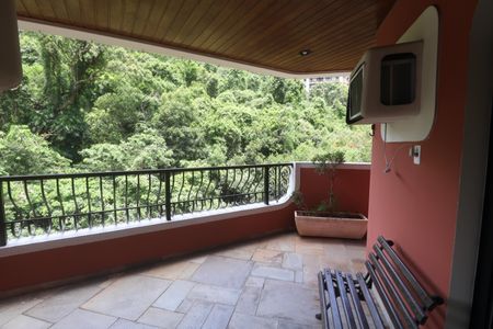 Apartamento para alugar com 183m², 4 quartos e 2 vagasVaranda